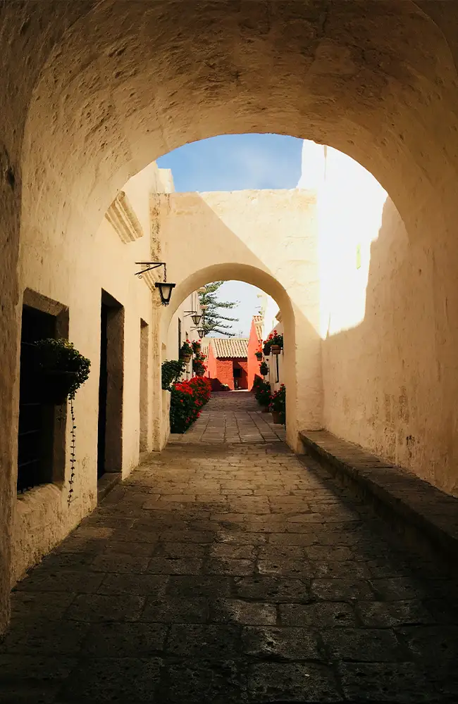 Colonial street in Arequipa with the Misti volcano behind